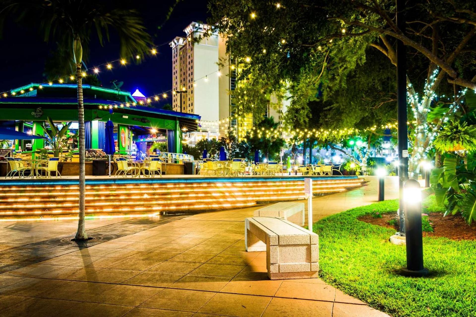 Villa Destination Historic Tampa Extérieur photo